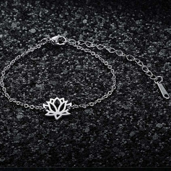 Elegant Lotus Bracelet - Picture 3 of 6